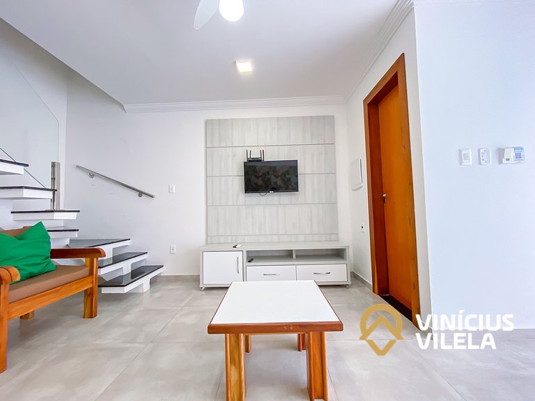 Casa toda climatizada com 2 suítes, gourmet privativo e inte