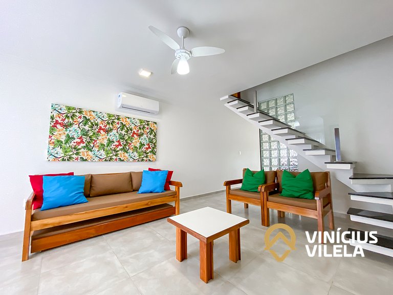 Casa toda climatizada com 2 suítes, gourmet privativo e inte