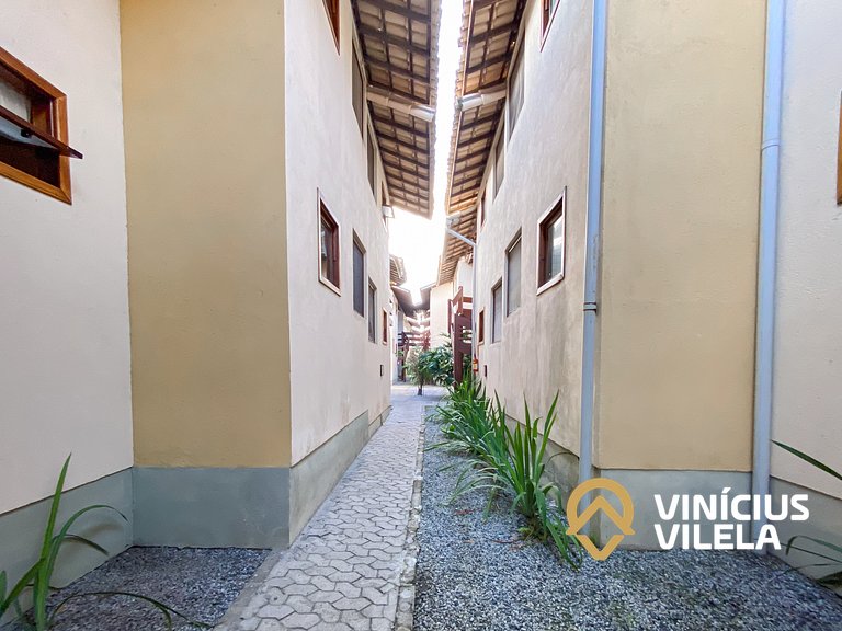 Apartamento frente mar em Taperapuã com piscina