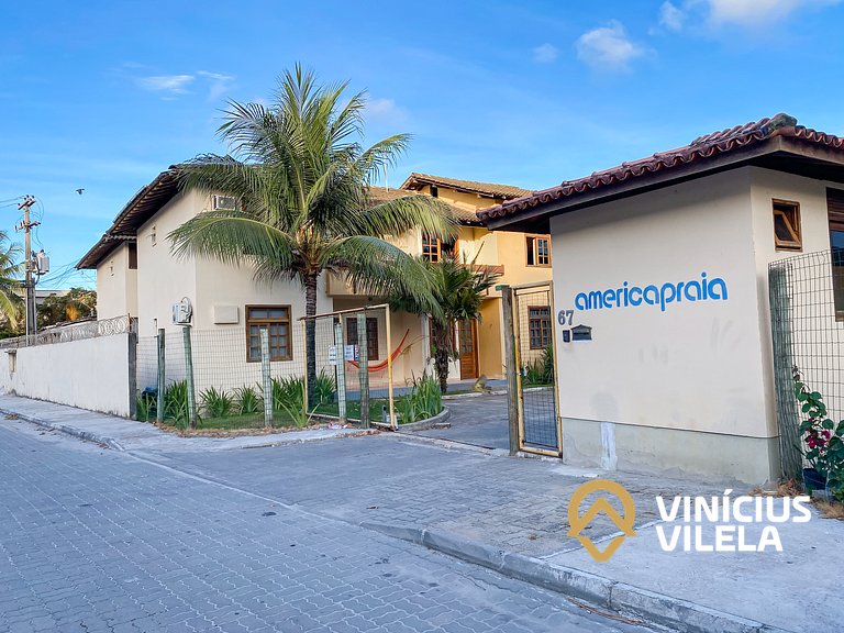 Apartamento frente mar em Taperapuã com piscina