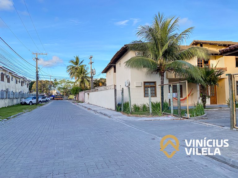 Apartamento frente mar em Taperapuã com piscina