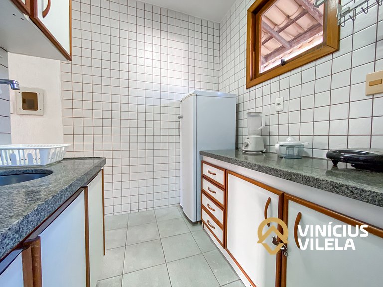 Apto pav. superior 1 quarto frente praia Taperapuã