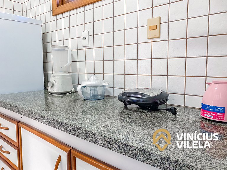 Apto pav. superior 1 quarto frente praia Taperapuã