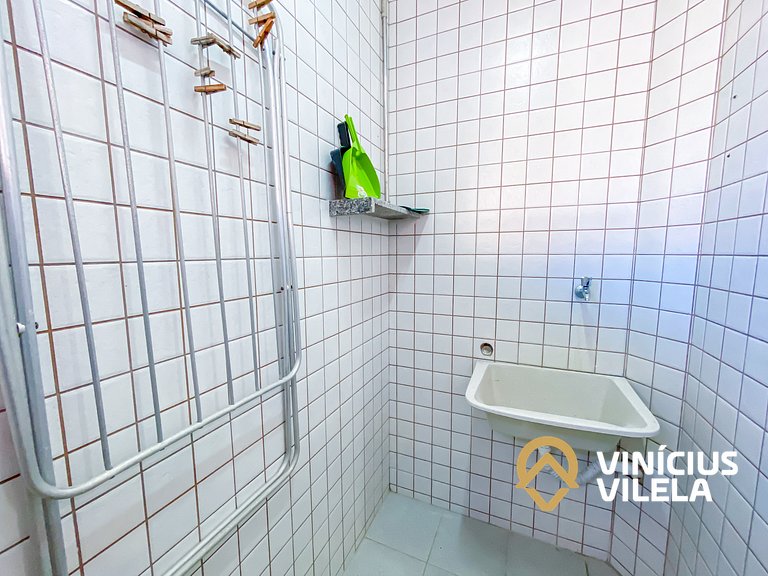 Apto pav. superior 1 quarto frente praia Taperapuã