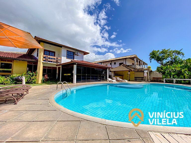 Apartamento frente mar em Taperapuã com piscina
