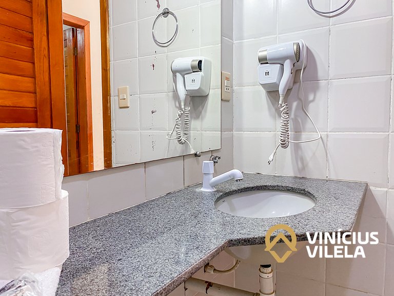 Flat 1 com quarto pavimento superior no condomínio Boulevard