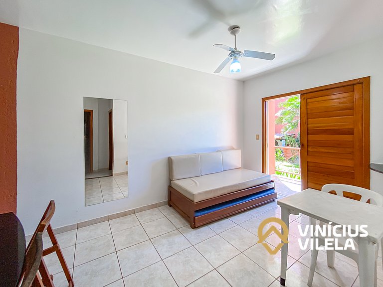 Flat 1Q frente a praia Taperapuã c/café da manhã