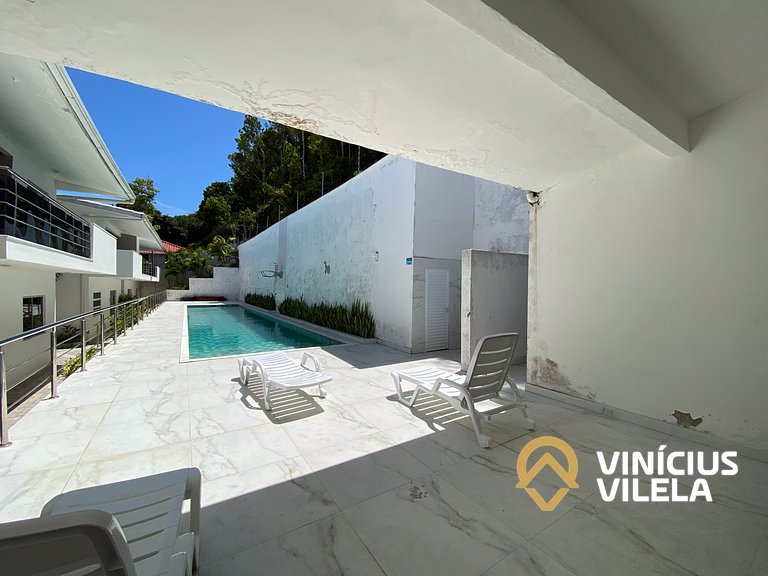 Apto Térreo com 2 quartos (ambos com ar split), sendo 1 suít