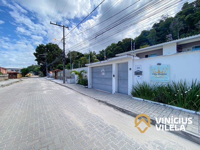 Apto Térreo com 2 quartos (ambos com ar split), sendo 1 suít