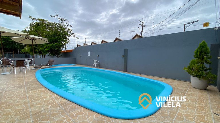 Apartamento 2Q no condomínio Vila Tropical, a uma quadra da