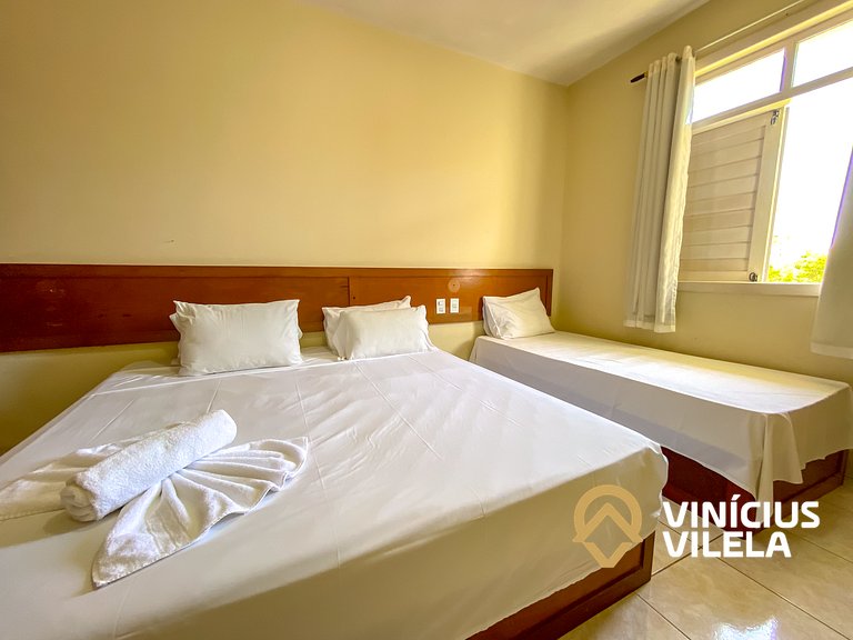 Flat 1 com quarto frente praia de Taperapuã