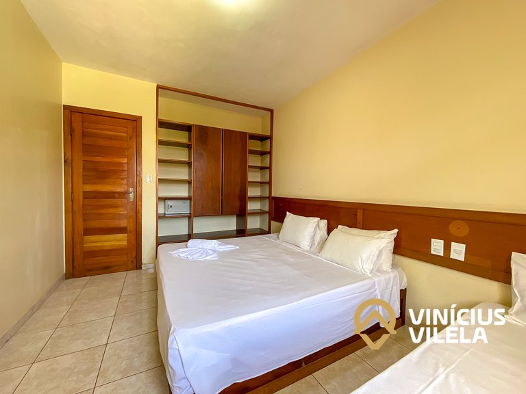 Flat 1 com quarto frente praia de Taperapuã