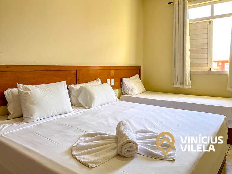 Flat 1 com quarto frente praia de Taperapuã