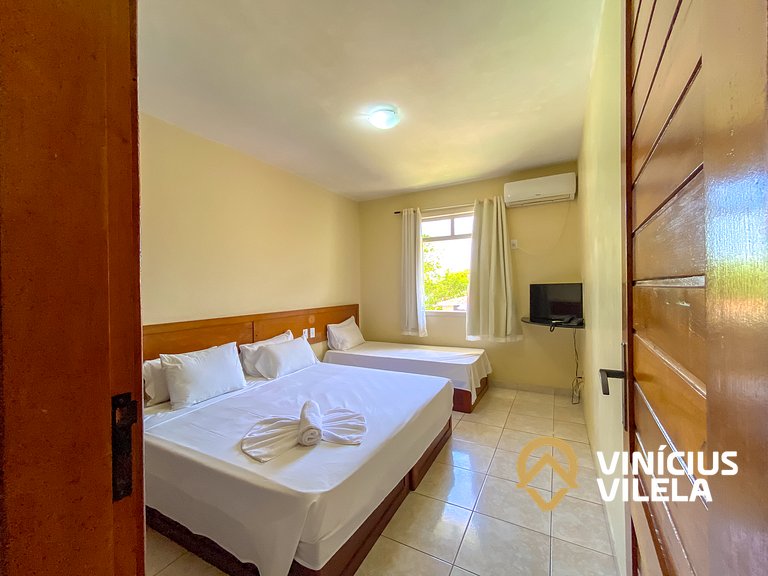 Flat 1 com quarto frente praia de Taperapuã