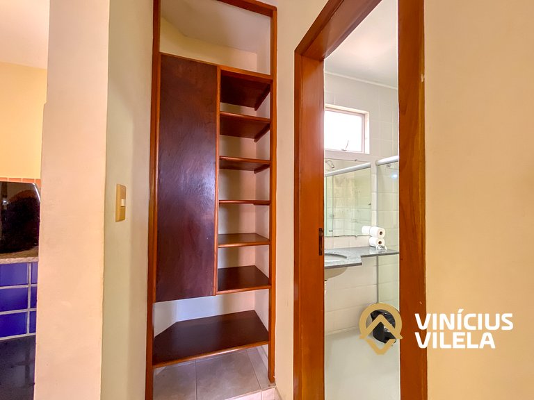 Flat 1 com quarto frente praia de Taperapuã