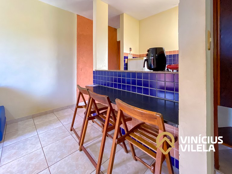 Flat 1 com quarto frente praia de Taperapuã