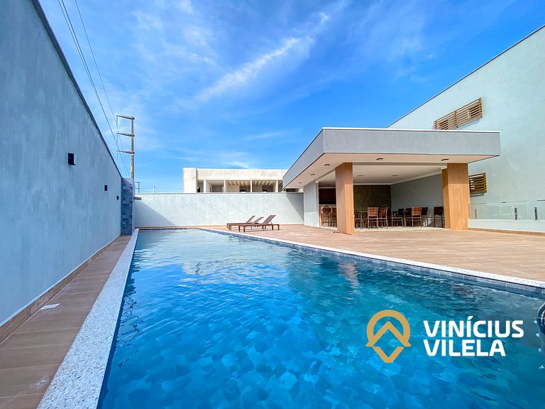 Apê Térreo 2Q prox. a praia de Taperapuã (Axé Moi)