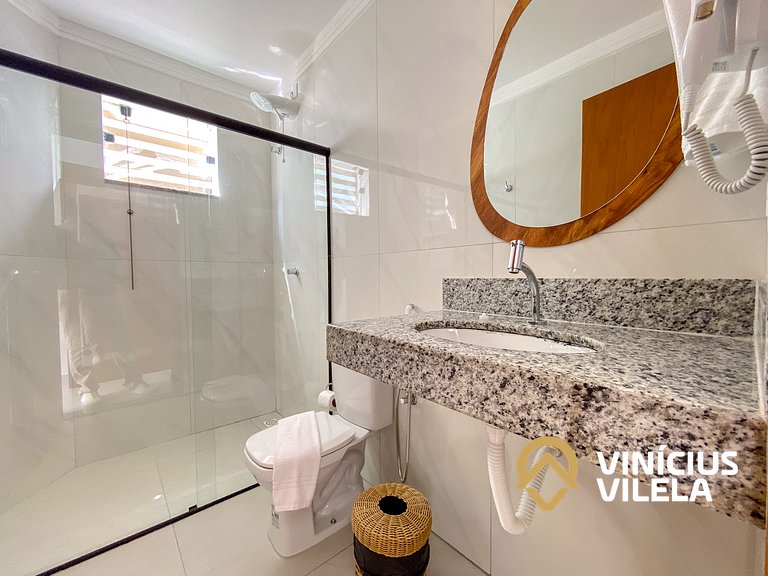 Apê Térreo 2Q prox. a praia de Taperapuã (Axé Moi)