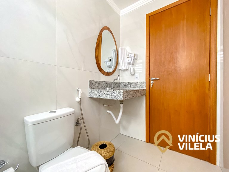 Apê Térreo 2Q prox. a praia de Taperapuã (Axé Moi)