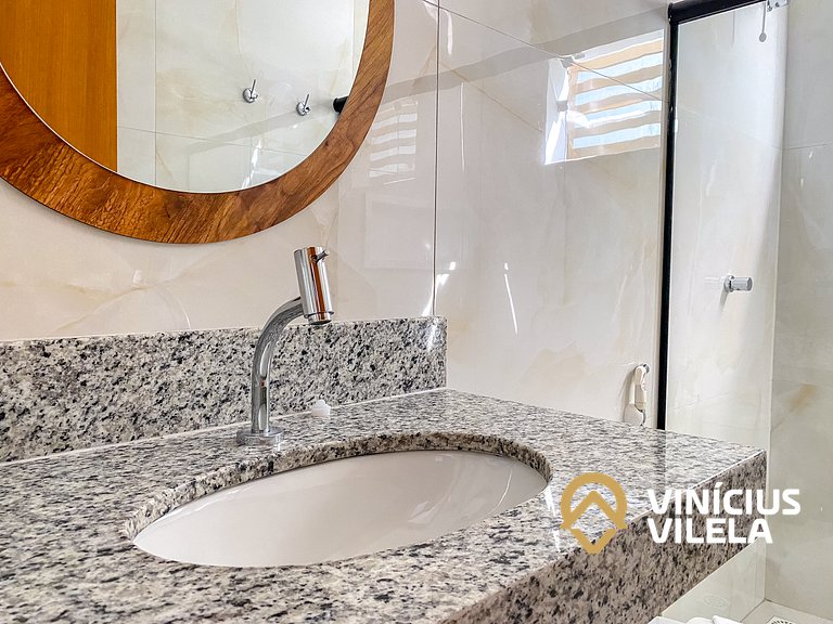 Apê Térreo 2Q prox. a praia de Taperapuã (Axé Moi)