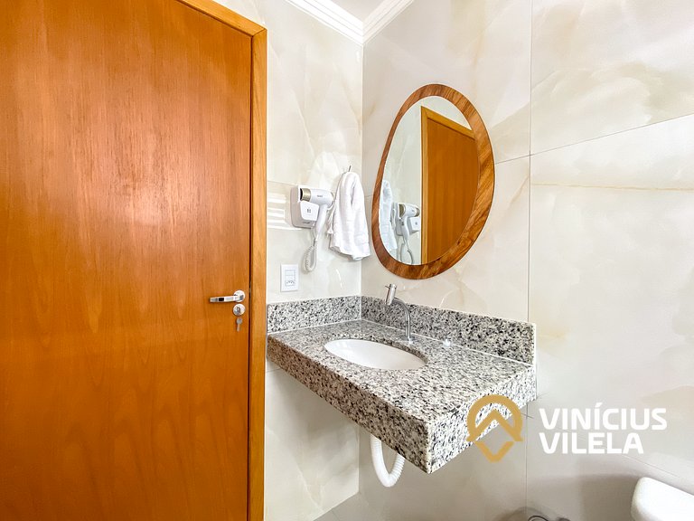 Apê Térreo 2Q prox. a praia de Taperapuã (Axé Moi)