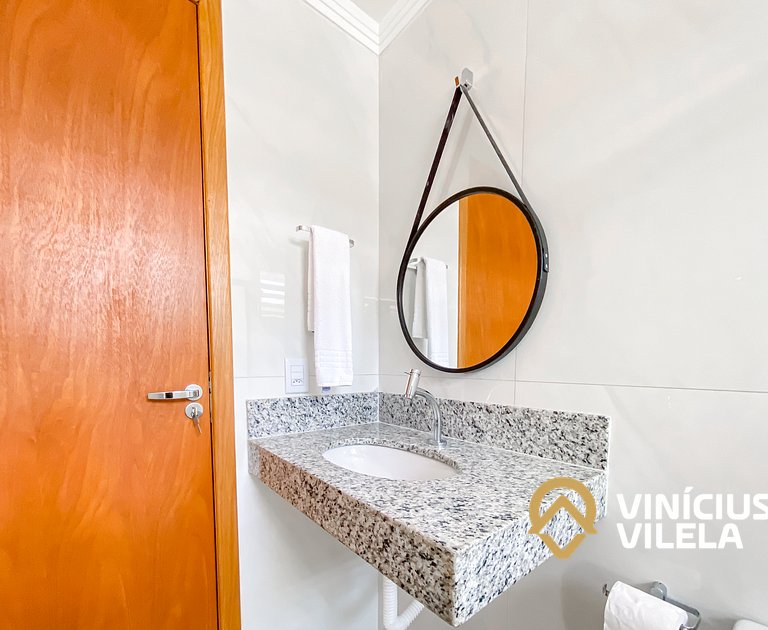 Apê Térreo 3Q prox. a praia de Taperapuã (Axé Moi)