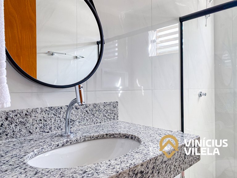 Apê Térreo 3Q prox. a praia de Taperapuã (Axé Moi)