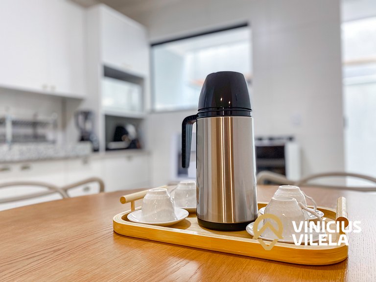 Apê Térreo 3Q prox. a praia de Taperapuã (Axé Moi)