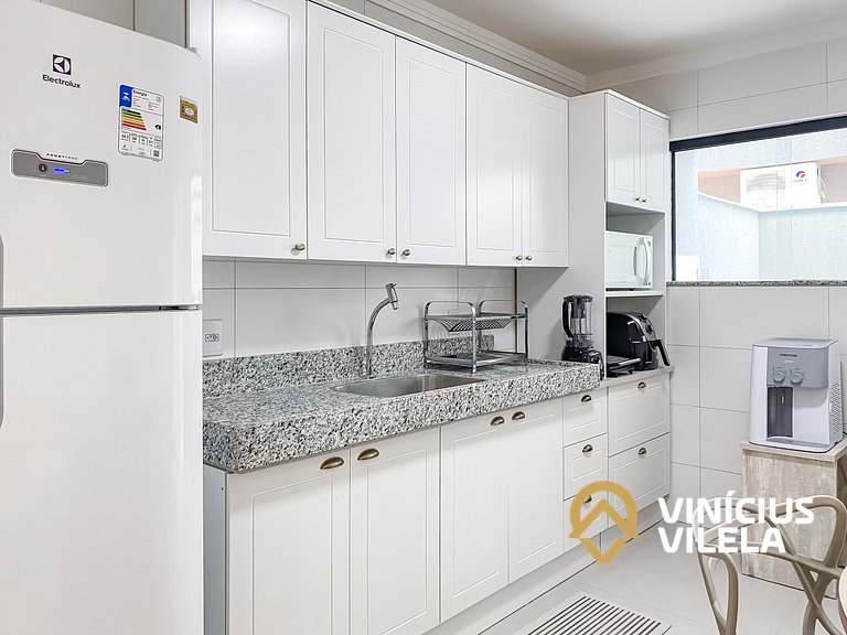 Apê Térreo 3Q prox. a praia de Taperapuã (Axé Moi)