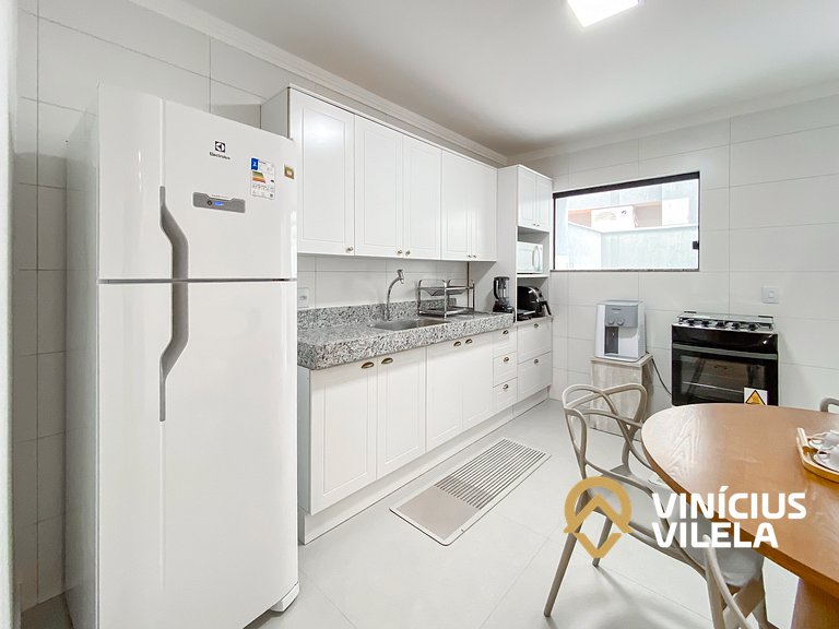 Apê Térreo 3Q prox. a praia de Taperapuã (Axé Moi)