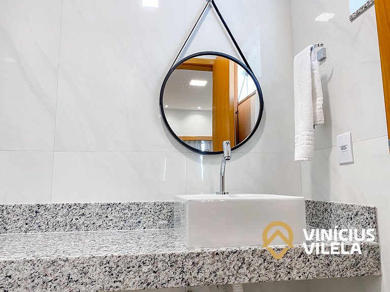 Apê Térreo 3Q prox. a praia de Taperapuã (Axé Moi)