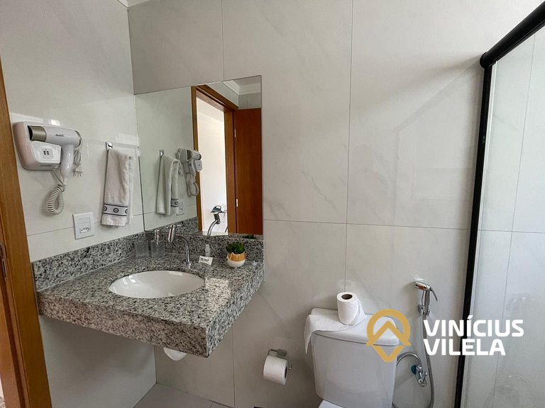 Apê com 3Q prox. a praia de Taperapuã (Axé Moi)