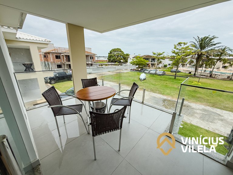 Apê 3Q Frente a praia do Mutá cond. com piscina