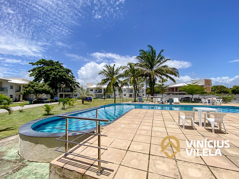 Apê 3Q Frente a praia do Mutá cond. com piscina