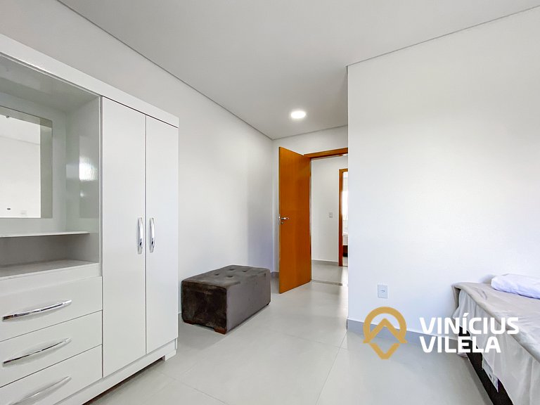 Apê 3Q Frente a praia do Mutá cond. com piscina