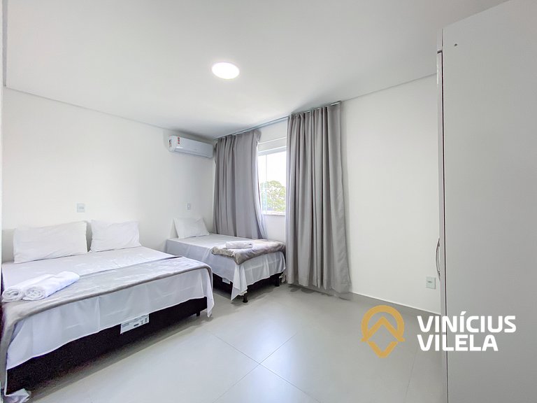 Apê 3Q Frente a praia do Mutá cond. com piscina