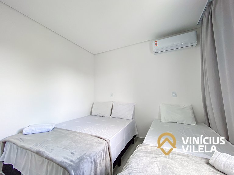 Apê 3Q Frente a praia do Mutá cond. com piscina