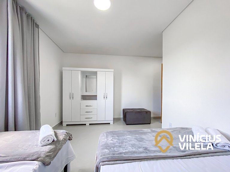 Apê 3Q Frente a praia do Mutá cond. com piscina