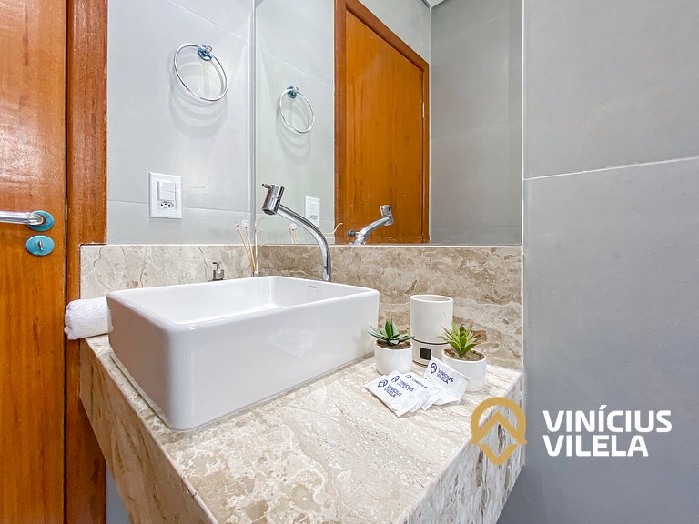 Apê 3Q Frente a praia do Mutá cond. com piscina