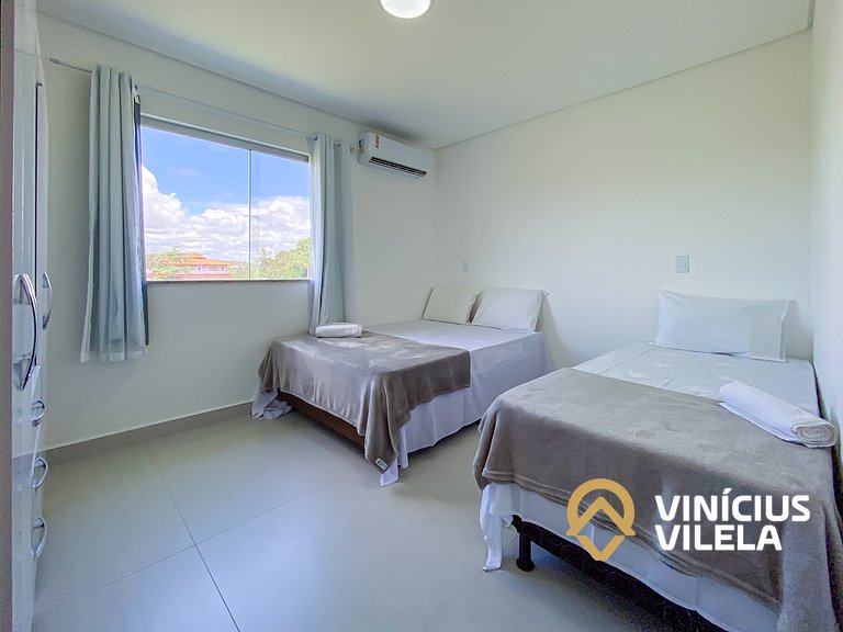 Apê 3Q Frente a praia do Mutá cond. com piscina