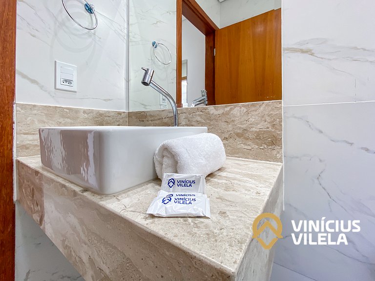 Apê 3Q Frente a praia do Mutá cond. com piscina