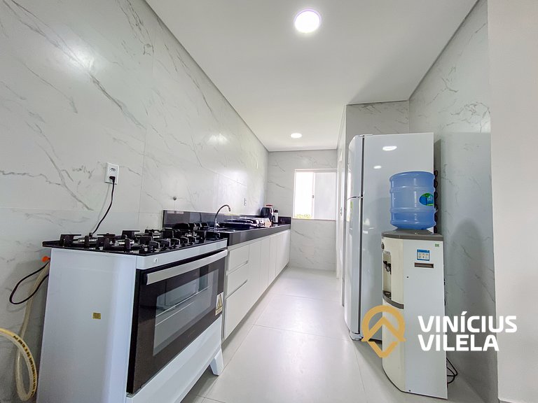 Apê 3Q Frente a praia do Mutá cond. com piscina