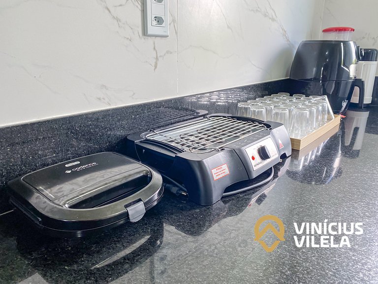 Apê 3Q Frente a praia do Mutá cond. com piscina