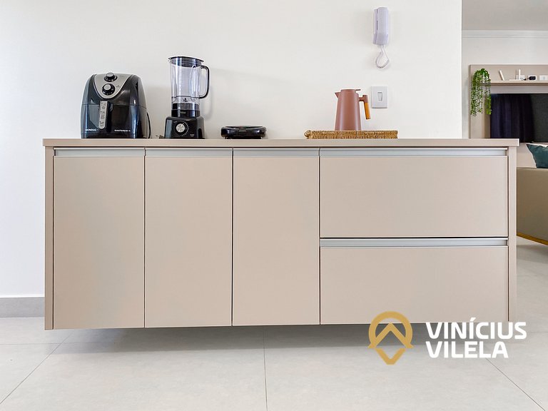 Apê com 3Q prox. a praia de Taperapuã (Axé Moi)