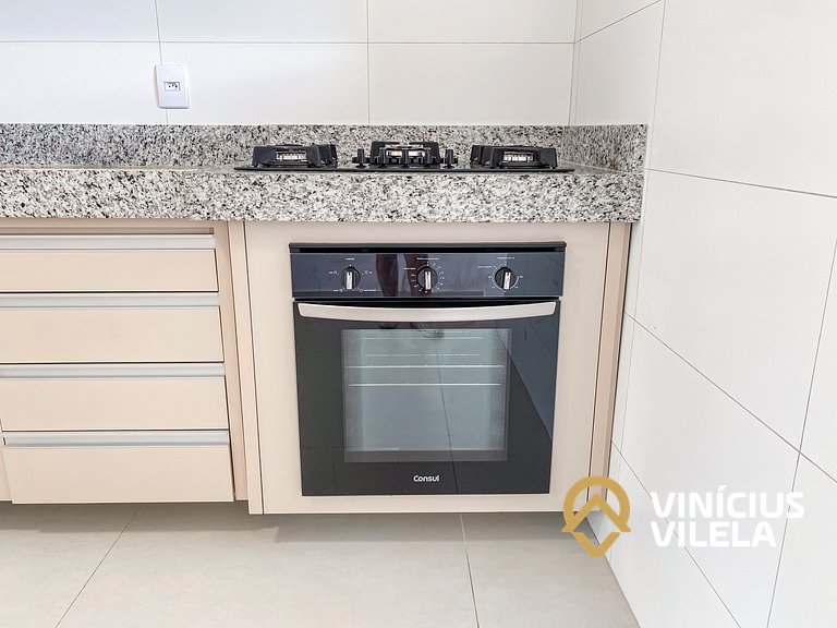 Apê com 3Q prox. a praia de Taperapuã (Axé Moi)