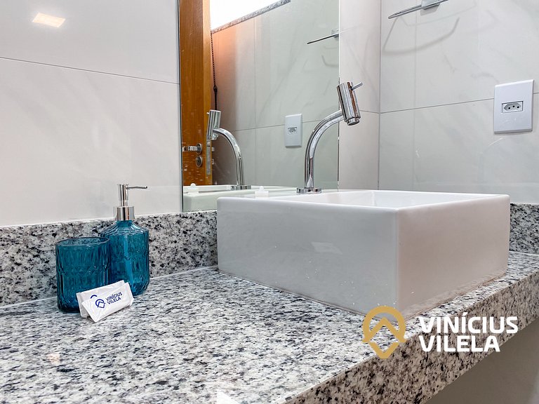 Apê com 3Q prox. a praia de Taperapuã (Axé Moi)