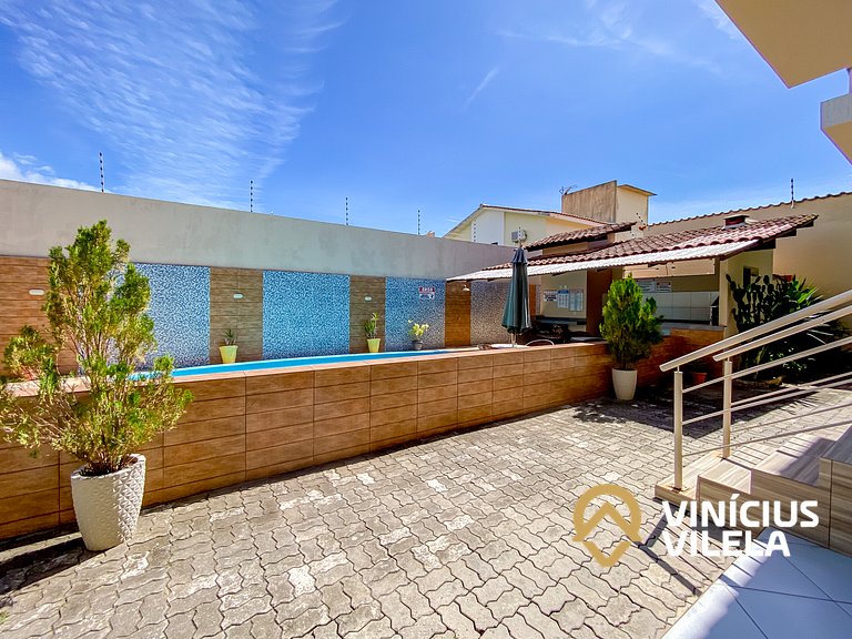 Condomínio com Piscina, Área Gourmet e Garagem a 800m da Pra