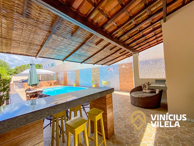 Condomínio com Piscina, Área Gourmet e Garagem a 800m da Pra