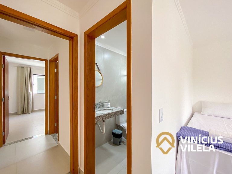 Apê Térreo 2Q prox. a praia de Taperapuã (Axé Moi)