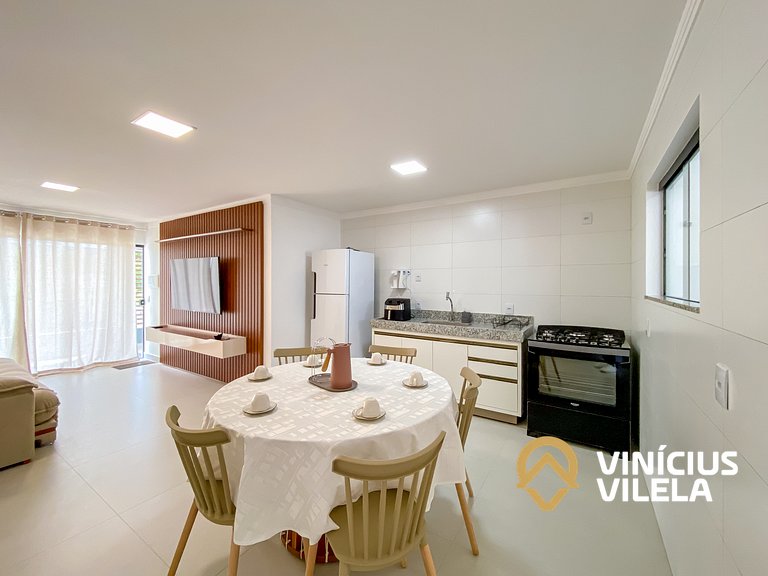 Apê Térreo 2Q prox. a praia de Taperapuã (Axé Moi)